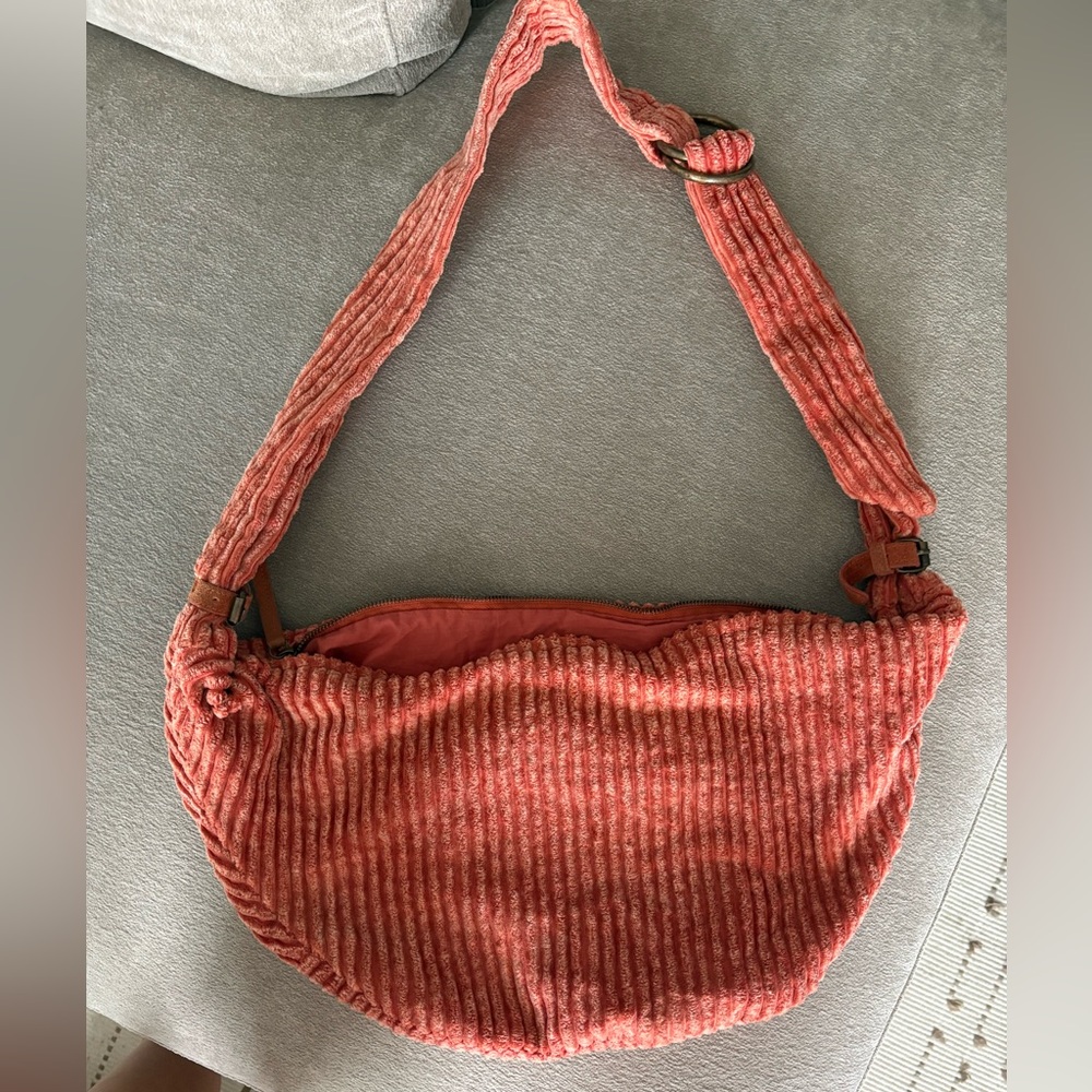 Free People Coral Textured bag